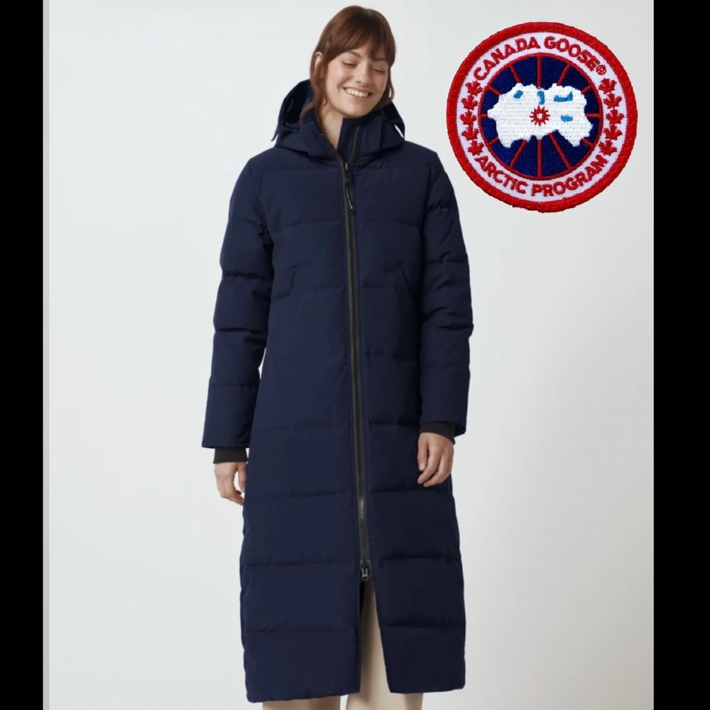 Canada Goose Women's Mystique Parka Heritage - Navy Blue- Size M- Model 3035L